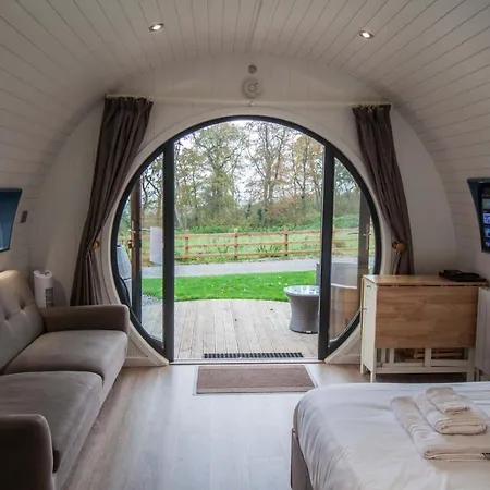 High Oaks Grange - Glamping Luxury tent Pickering