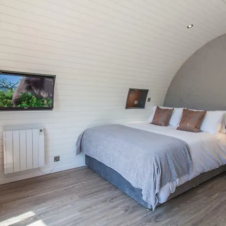 High Oaks Grange - Glamping Luxury tent