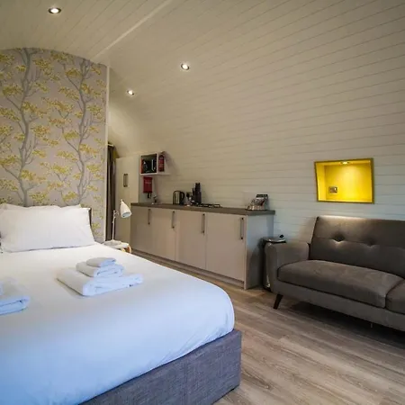 High Oaks Grange - Glamping Pickering