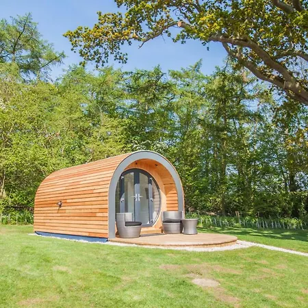 High Oaks Grange - Glamping